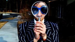 interview,magnify,woman